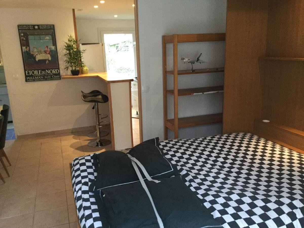 Studio Fond De Jardin Palaiseau Luaran gambar